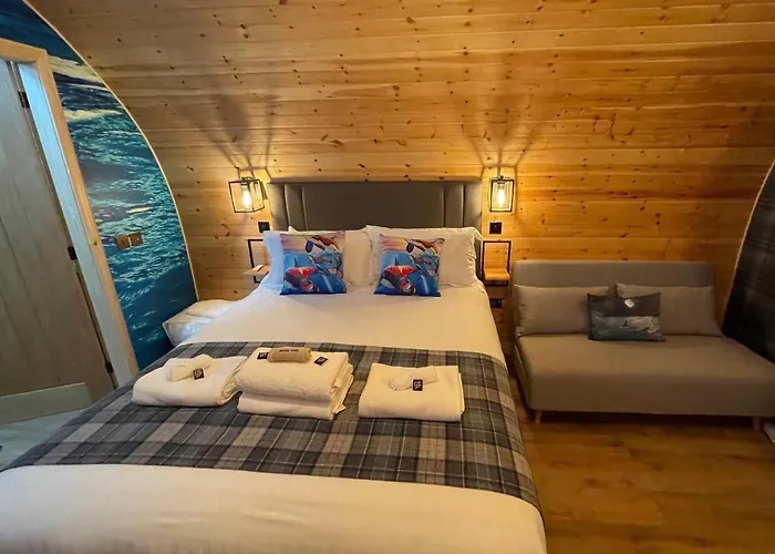4 Sinclair Bay Lodges